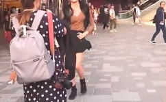 疫情下的网红小姐姐视频,短视频中的生活百态与情感共鸣