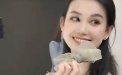 网红吃瓜小说,揭秘吃瓜背后的惊悚直播之谜